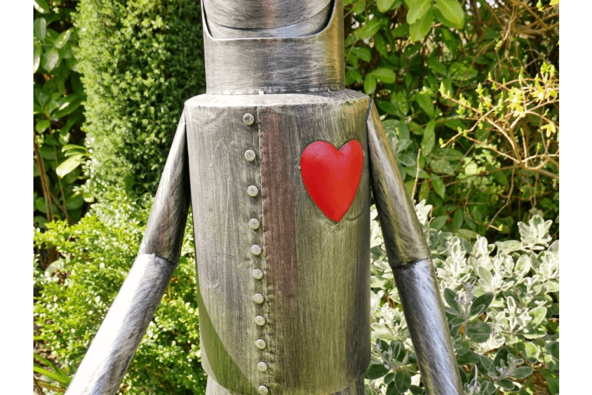 Large Metal Tin Man Garden Sculpture – 135cm Tall with Heart Detail