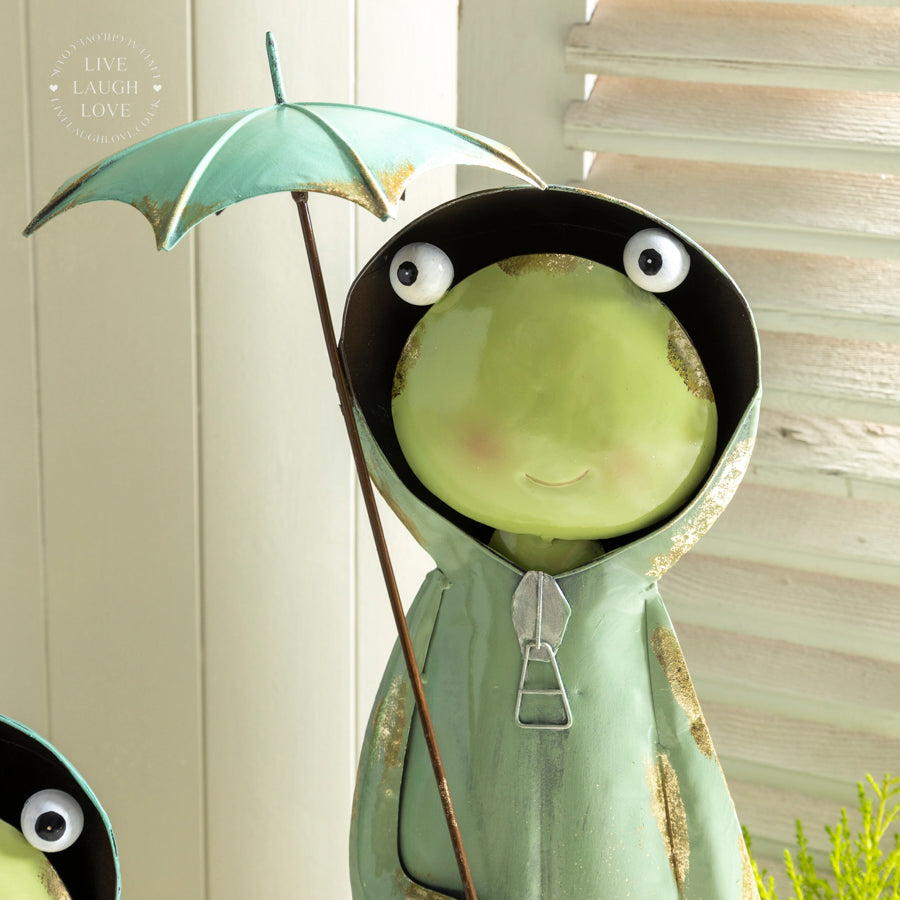 Quirky Metal Frog Figure with Umbrella & Spade – Garden Decor