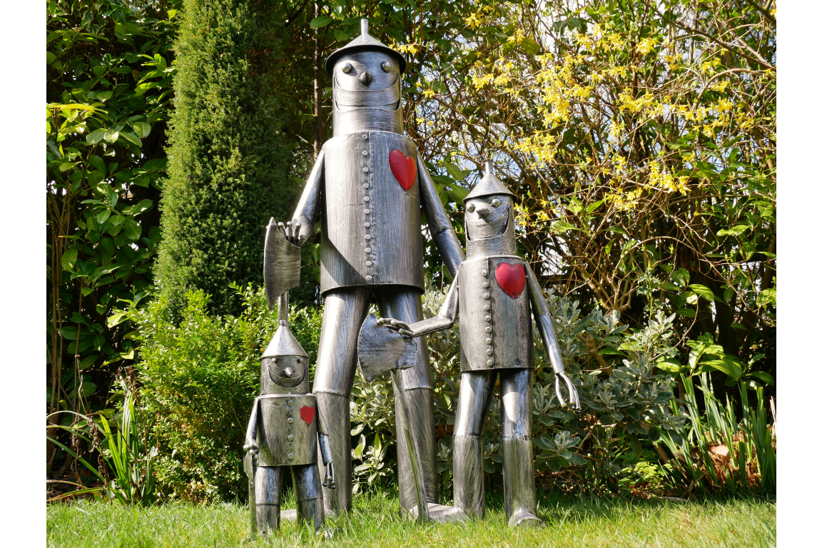 Large Metal Tin Man Garden Sculpture – 135cm Tall with Heart Detail