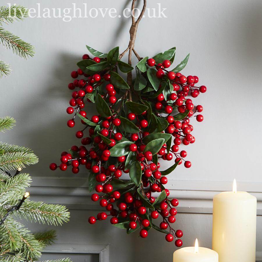 Faux Bay Leaf & Berry Hanger - LIVE LAUGH LOVE LIMITED